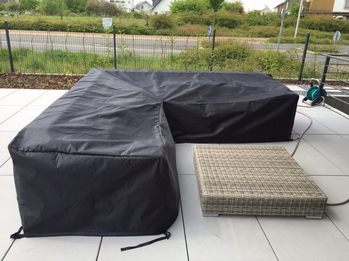 Protective cover for lounge furniture