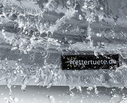 Waterproof, durable, breathable and equipped with UV protection: Cover hoods from Wettertuete.de