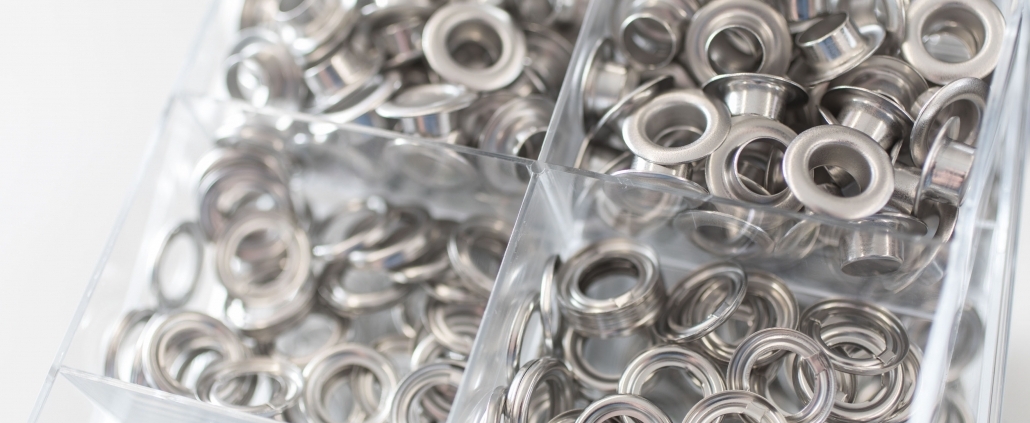 Ösen können ebenfalls bei den maßangefertigen Schutzhüllen eingesetzt werden