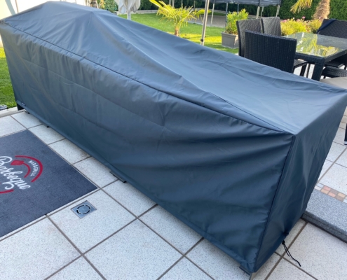 Hier haben wir unser RipStop Material für die Außenküche verwendet. Das bietet bei dieser Art von Outdoorküche den besten Schutz.