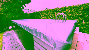 Poolabdeckung mit Aussparung für Leiter nach Maß